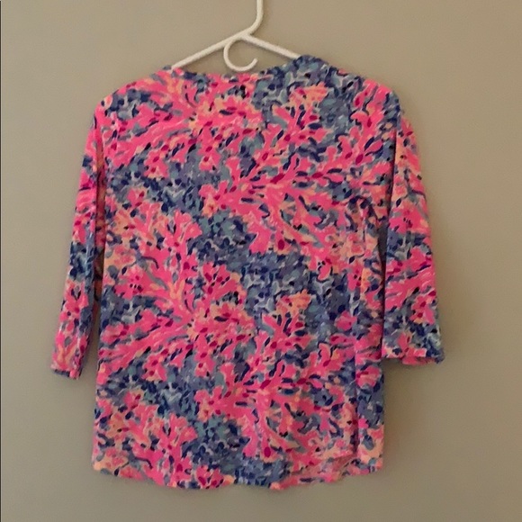 Vineyard Vines top Size XL ( 12-14) - Picture 4 of 4